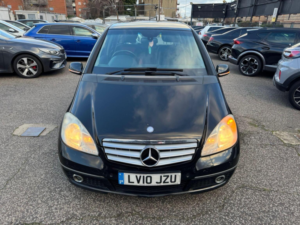 2010 Mercedes-Benz A Class 2.0 A180 Cdi Avantgarde Se CVT 5dr in Black — image 3