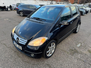 2010 Mercedes-Benz A Class 2.0 A180 Cdi Avantgarde Se CVT 5dr in Black — image 6