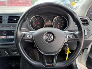 2016 Volkswagen Polo 1.2 Tsi Bluemotion Tech Match Euro 6 (s/s) 5dr in White — image 4