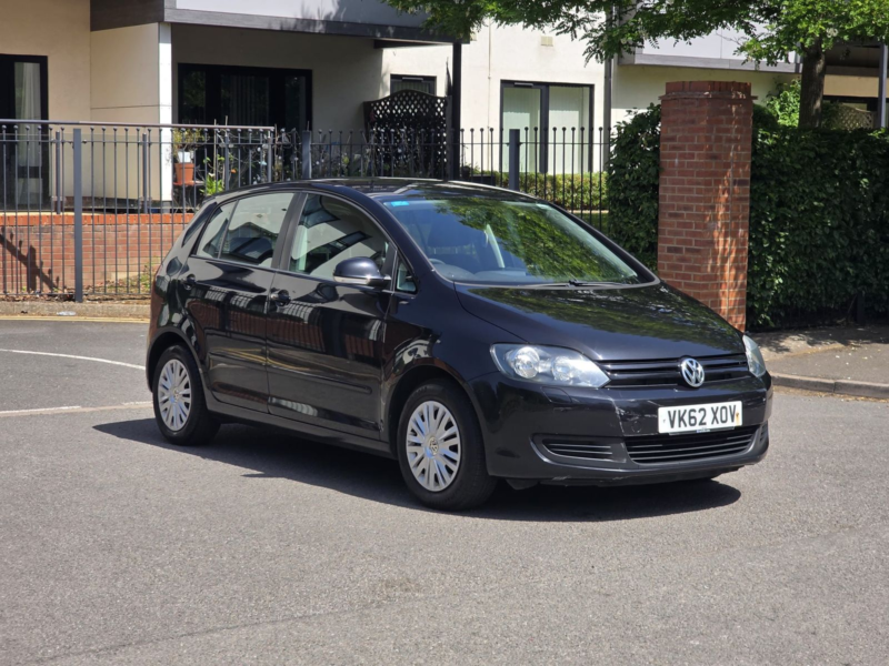 2012 Volkswagen Golf Plus 1.6 Tdi S Hatchback 5dr Diesel Manual Euro 5 (105 Ps) in Black — image 1