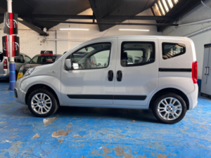2020 Fiat Qubo 1.4 1.4 77hp Lounge in Grey — image 6