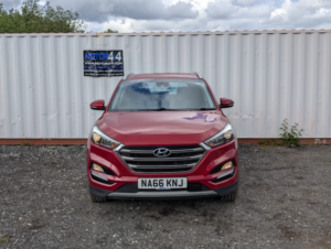 2016 Hyundai Tucson 2.0 Tucson Prem 2.0 D 136ps 4WD in Red — image 2