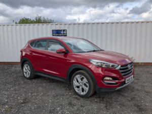 2016 Hyundai Tucson 2.0 Tucson Prem 2.0 D 136ps 4WD in Red — image 3