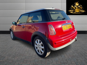 2003 MINI Hatch 1.6 Cooper Hatch in Red — image 5