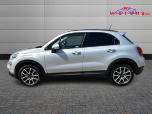 2016 Fiat 500x 1.6 500x Off-Road Look 1.6 Multijet 120hp Cross Plus in Grey — image 4