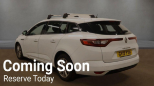 2019 Renault Megane 1.5 Blue Dci Play Sport Tourer Edc Euro 6 (s/s) 5dr in White — image 3