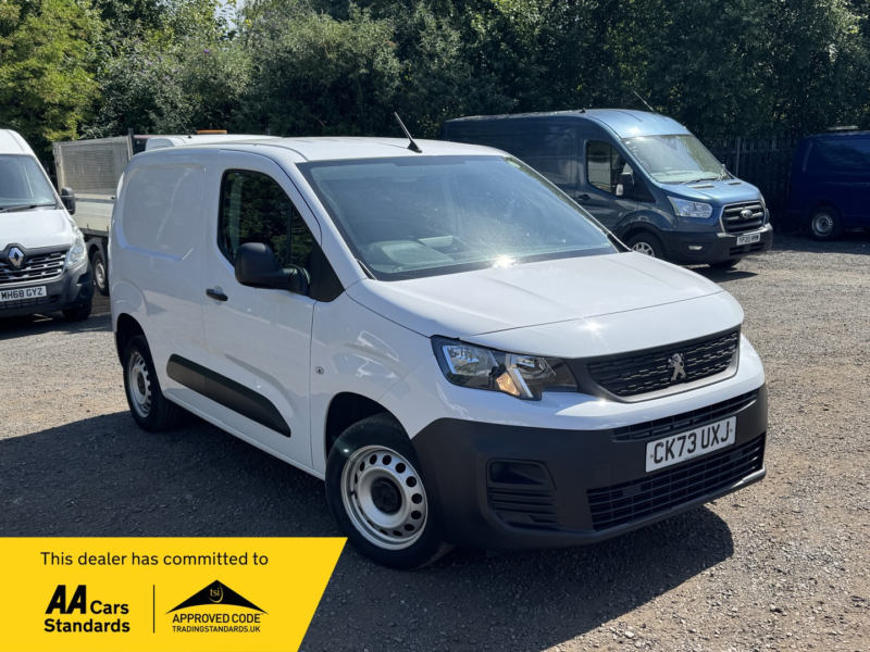 2023 Peugeot Partner 1.5 Partner Standard 1000 Professional Premium+ Bhdi 100 S&s Manual in White — image 1