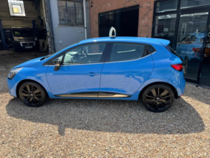 2015 Renault Clio 1.5 Dci Dynamique S Medianav Euro 5 (s/s) 5dr in Blue — image 6