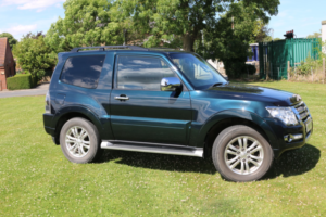 2017 Mitsubishi Shogun 3.2 Di-Dc Warrior in Green — image 2