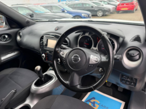 2012 Nissan Juke 1.6 Acenta Premium Euro 5 (s/s) 5dr in White — image 4