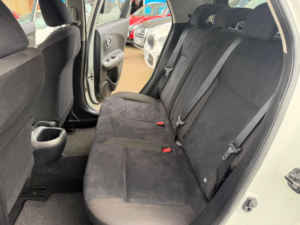 2012 Nissan Juke 1.6 Acenta Premium Euro 5 (s/s) 5dr in White — image 6