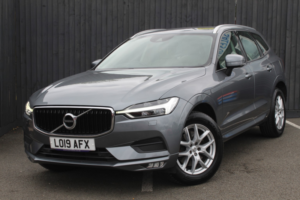 2019 Volvo Xc60 2.0 Momentum Pro D4 AWD in Grey — image 4