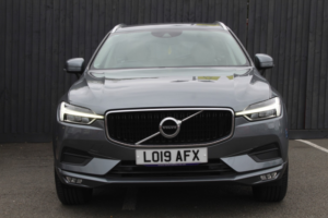 2019 Volvo Xc60 2.0 Momentum Pro D4 AWD in Grey — image 5