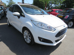 2015 Ford Fiesta 1.0t Ecoboost Titanium Powershift Euro 6 5dr in White — image 2