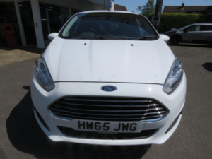 2015 Ford Fiesta 1.0t Ecoboost Titanium Powershift Euro 6 5dr in White — image 5
