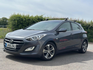 2017 Hyundai I30 1.4 Blue Drive Se Euro 6 (s/s) 5dr in Grey — image 3