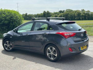 2017 Hyundai I30 1.4 Blue Drive Se Euro 6 (s/s) 5dr in Grey — image 6