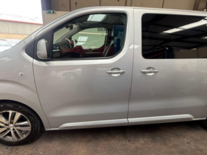 2018 Peugeot Traveller 2.0 Bluehdi Allure Standard MPV Mwb Euro 6 (s/s) 5dr (snav) in Silver — image 3
