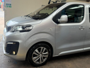 2018 Peugeot Traveller 2.0 Bluehdi Allure Standard MPV Mwb Euro 6 (s/s) 5dr (snav) in Silver — image 5
