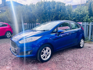 2016 Ford Fiesta 1.0 T Ecoboost Zetec in Blue — image 5