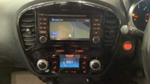 2015 Nissan Juke 1.5 Dci Tekna in Black — image 3