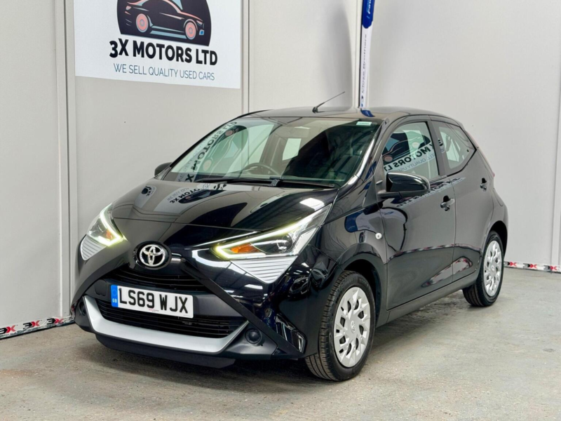 2020 Toyota Aygo 1.0 Vvt-I X-Play Euro 6 5dr in Black — image 1