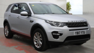 2017 Land Rover Discovery Sport 2.0 Td4 Se Tech Auto 4WD Euro 6 (s/s) 5dr in Silver — image 2