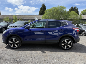 2017 Nissan Qashqai 1.5 Dci N-Connecta in Blue — image 5