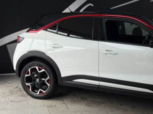 2022 Vauxhall Mokka 1.2 Turbo Sri Premium Euro 6 (s/s) 5dr in White — image 5