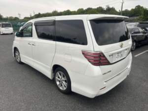 2010 Toyota Vellfire 2.4 Z Platinum Selection 2 5dr 7 Seats in White — image 3