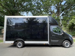 2021 Vauxhall Movano 2.3 Cdti 3500 Biturbo Luton Low Loader in Black — image 6