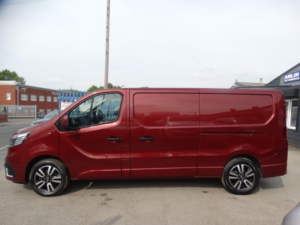 2023 Renault Trafic 2.0 Dci Blue Ll30 Sport+ L2 H1 Euro 6 (s/s) 5dr in Red — image 4
