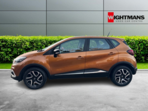 2017 Renault Captur 0.9 Dynamique Nav Tce 90 in Orange — image 4