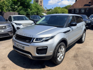 2017 Land Rover Range Rover Evoque Td4 Se Tech in Silver — image 4