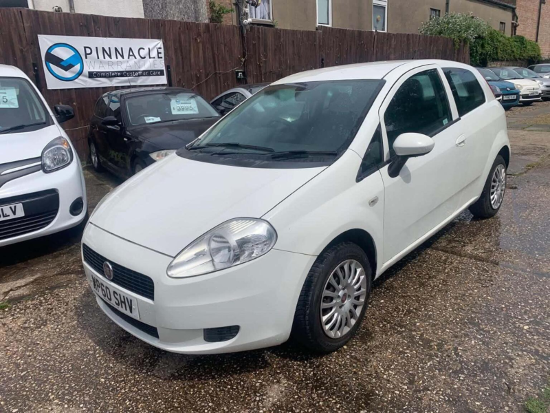 2010 Fiat Grande Punto 1.4 Sound Euro 4 3dr in White — image 1