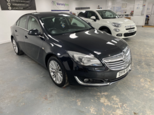 2014 Vauxhall Insignia 1.8 16v Design in Black — image 3