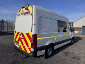 2021 Mercedes-Benz Sprinter 315 Welfare Van. Toilet. 63k. Crew Van 7 Seats. Rwd. Hot Water. Diesel Heater. 7 Seats. 240v Power. in White — image 5