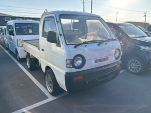 1992 Suzuki Carry Wagon - in White — image 2