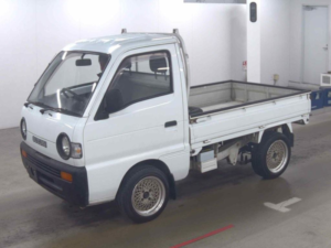 1992 Suzuki Carry Wagon - in White — image 4