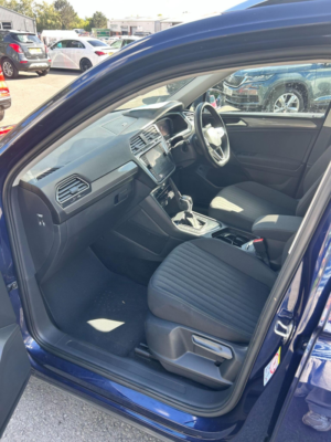 2023 Volkswagen Tiguan Allspace 1.5 Tsi Life DSG Euro 6 (s/s) 5dr in Blue — image 6