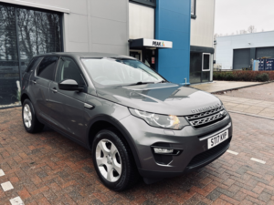 2017 Land Rover Discovery Sport 2.0 Td4 Pure Edition in Grey — image 4