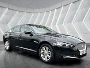 2014 Jaguar Xf 2.2d Luxury Auto Euro 5 (s/s) 4dr in Black — image 3