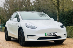2024 Tesla Model Y (dual Motor) Long Range Auto 4wde 5dr in White — image 2