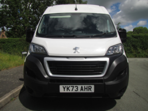 2023 Peugeot Boxer 2.2 Boxer Professional Premium+ 335 L3h2 Bluehdi 140 S&s 6-Speed Manual - Damaged Cat N - Drive Away in White — image 2