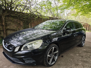 2013 Volvo V60 1.6 T4 R-Design Lux Nav Powershift Euro 5 5dr in Black — image 3