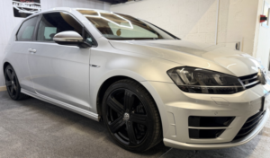 2016 Volkswagen Golf 2.0 Tsi Bluemotion Tech R in Silver — image 6