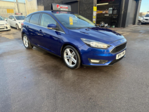 2015 Ford Focus 1.0t Ecoboost Zetec Euro 6 (s/s) 5dr in Blue — image 3