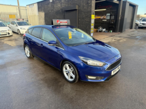 2015 Ford Focus 1.0t Ecoboost Zetec Euro 6 (s/s) 5dr in Blue — image 6