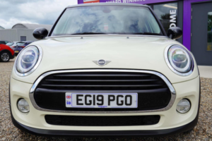 2019 MINI Hatch 1.5 Cooper Classic Euro 6 (s/s) 5dr in White — image 5