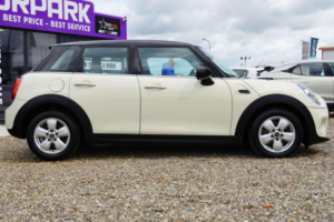 2019 MINI Hatch 1.5 Cooper Classic Euro 6 (s/s) 5dr in White — image 6